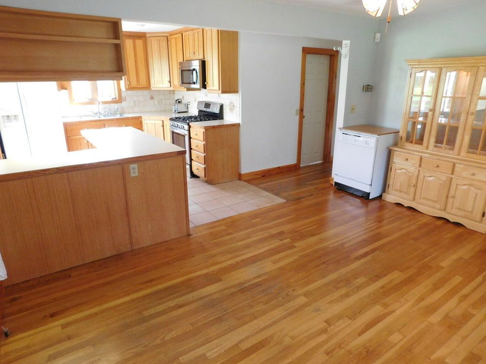 Established Auto Garage Business Only - For Sale: 128 Chester Rd, Raymond, NH 03077